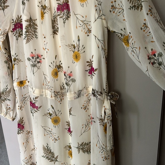 Uniqlo Maxi/Midi Floral & Cream Flowy Dress, Size XS - Picture 7 of 9